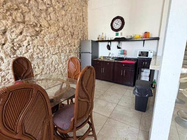 SE RENTA O VENDE EXTENSA Y ACOGEDORA PROPIEDAD EN EL CENTRO HIST?RICO DE CAMPECHE
