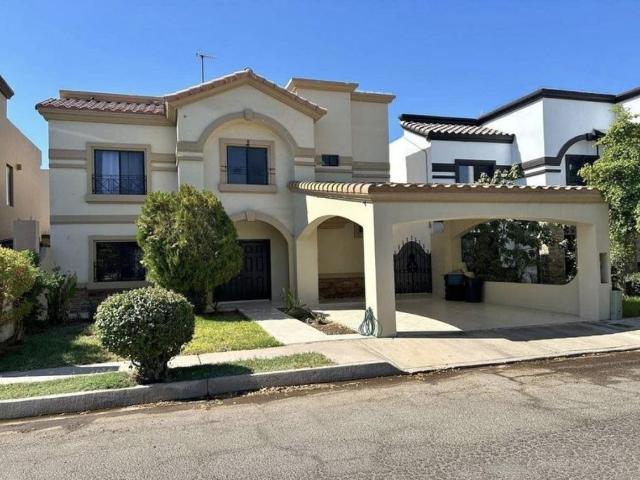 SE RENTA O VENDE RESIDENCIA EN FRACCIONAMIENTO PUERTA DE ALCALÁ