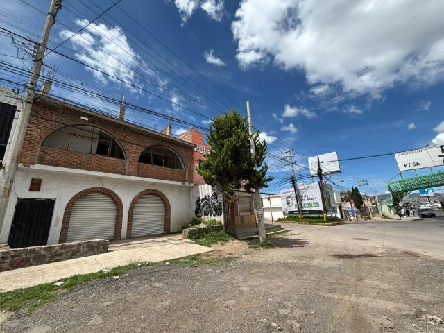 SE RENTA PROPIEDAD COMERCIAL