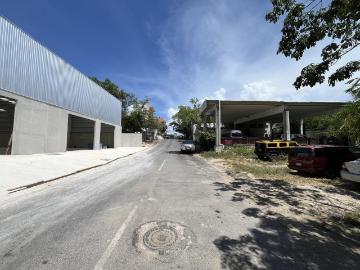 Se rentan bodegas por modulos de 320 m2 y 6 m de altura, Playa del Carmen