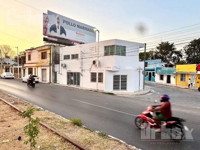 SE RENTAN DOS LOCALES SOBRE LA AV. COLOSIO, CAMPECHE, CAMP
