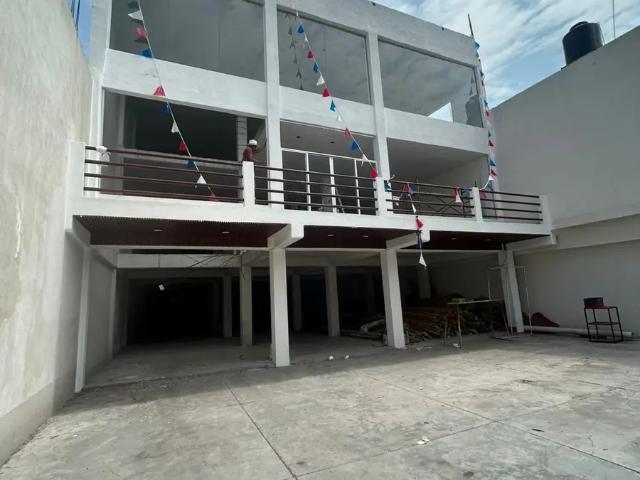 SE RENTAN LOCALES A ESTRENAR EN PLAZA COMERCIAL SAN JOSE