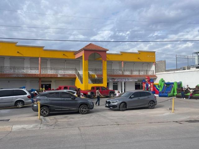 Se rentan Locales en Villas del Real