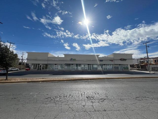 Se rentan locales en Avenida Mirador