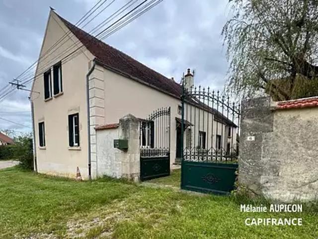 Semur en Auxois 21140 Achat / Vente maison 12 pièces t12 jardin terrasse