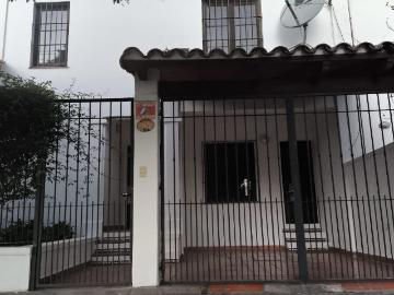 Casa en alquiler en Salta - Cochera