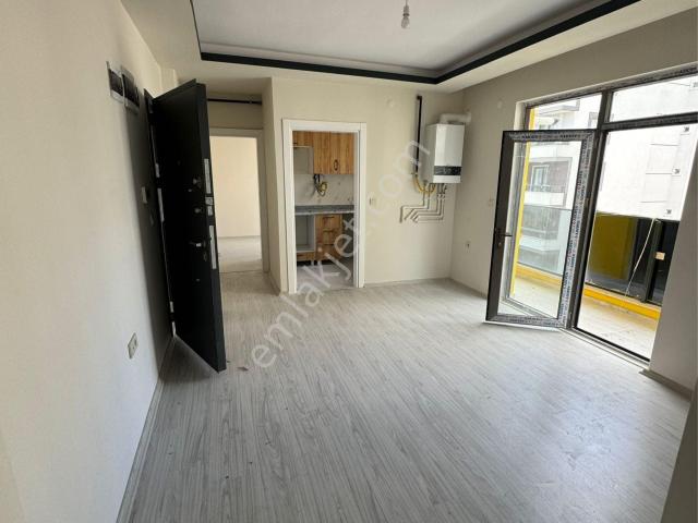 Semaver Kavşağı Civarı Satılık 2+1 Daire Ara Kat