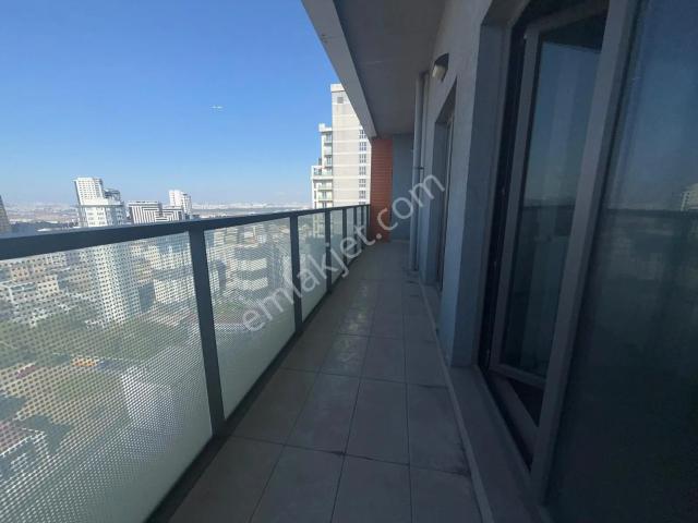 Sembol İstanbul B Blok 32.kat Boş Kapalı Mutfaklı 2+1