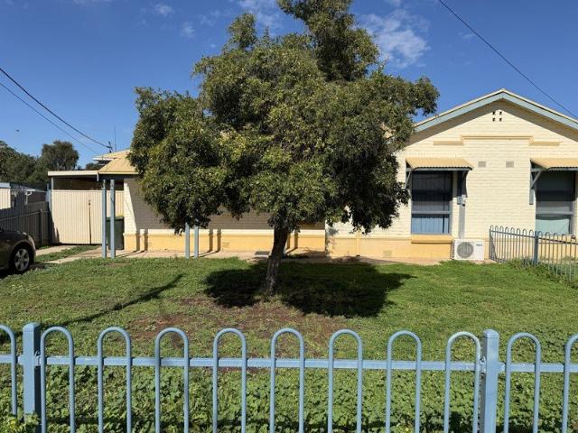 SEMI DETACHED MAISONETTE