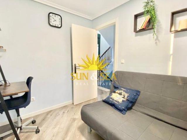 SEMI DETACHED CHALET FOR RENT, 3 BEDROOMS AND 2 BATHROOMS IN TORREVIEJA ALICANTE