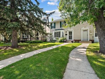 Garrison Woods, Calgary, Alberta - Garden