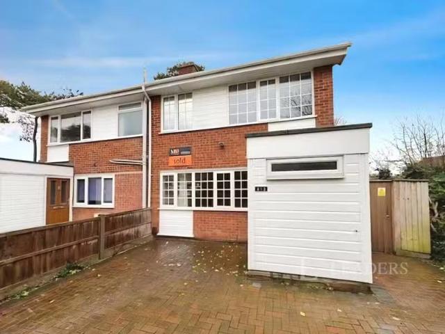 Semi detached house for rent in Orchard Way, Burwell, Cambridg.
