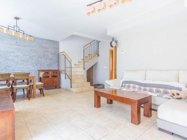 Semi detached house for sale in L'Ambre