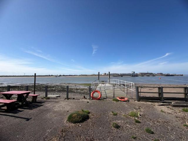 Semi detached house for sale