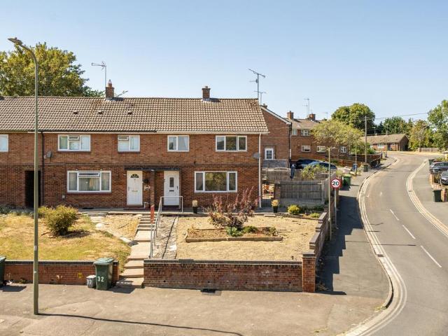 Semi detached house for sale