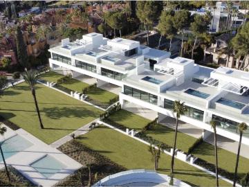 Semi Detached House in Nueva Andalucía