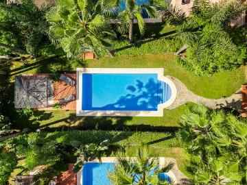 Semi Detached House in Nueva Andalucía