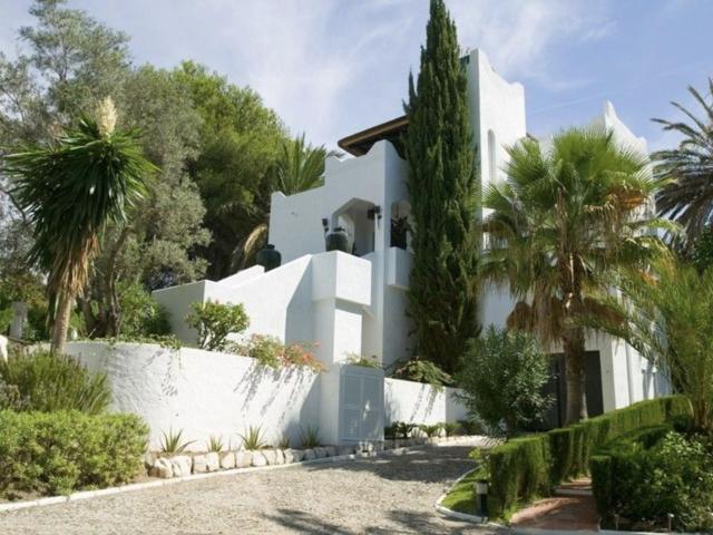 Semi Detached House in Nueva Andalucía