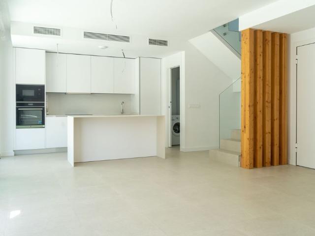 Semi Detached House in El Paraiso