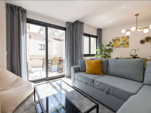 Semi Detached House in El Paraiso