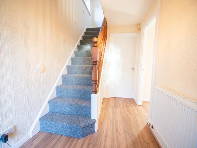 Semi detached House in 11 Dalesway, Kirk Ella, Hull, HU10 7NE