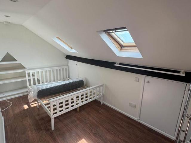 Studio to rent