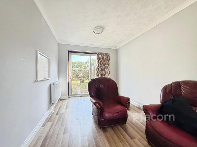 Semi detached House to rent Fleet Road, Dartford, DA2