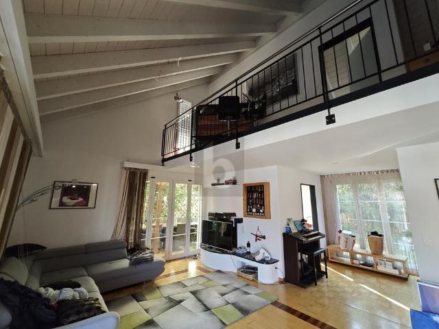 SEMI DETACHED, SPACIOUS WITH A SPREAD