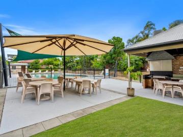 Semi detached Townhouse | Premier location