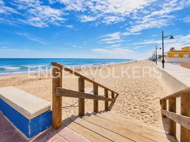 Semi detached Villa for rent in El Perelló, Sueca, Valencia