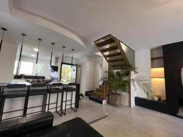 Semi detached Villa for rent in Rodeo Alto Guadaiza La Campana, Marbella, Málaga