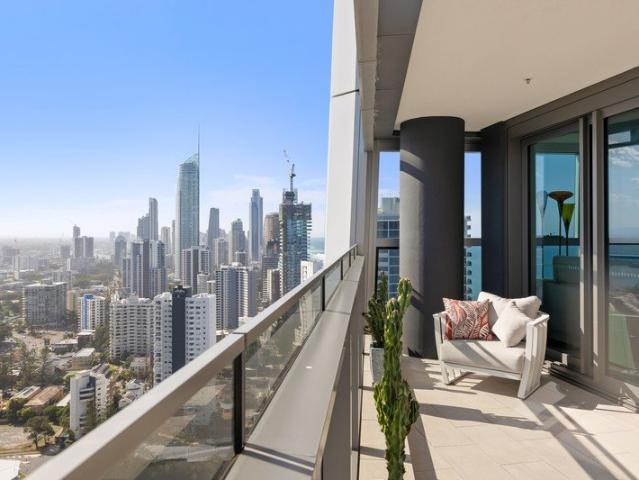Semi Furnished Luxury Sky High Living Water included