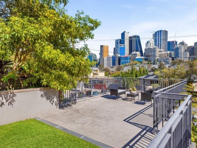 SEMI IN PRIME ENCLAVE WITH POTENTIAL TO ADD A STOREY STCA