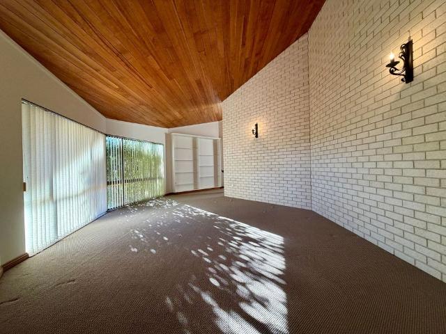 Semi Rural Lifestyle with Town Convenience