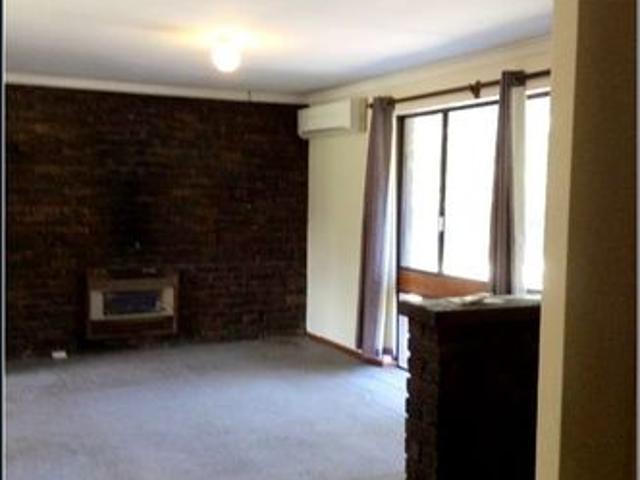 Semi Rural Retreat with Paddocks – Perfect for Horses & Families