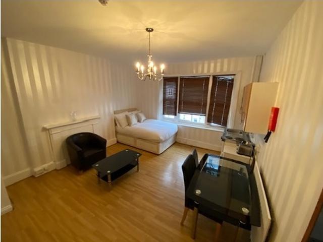 Semi Studio To Rent