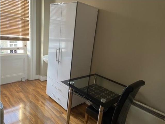 Semi Studio To Rent