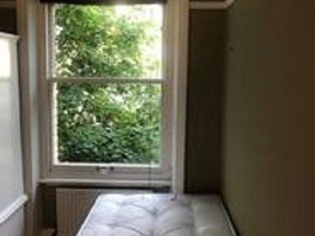 Semi Studio To Rent