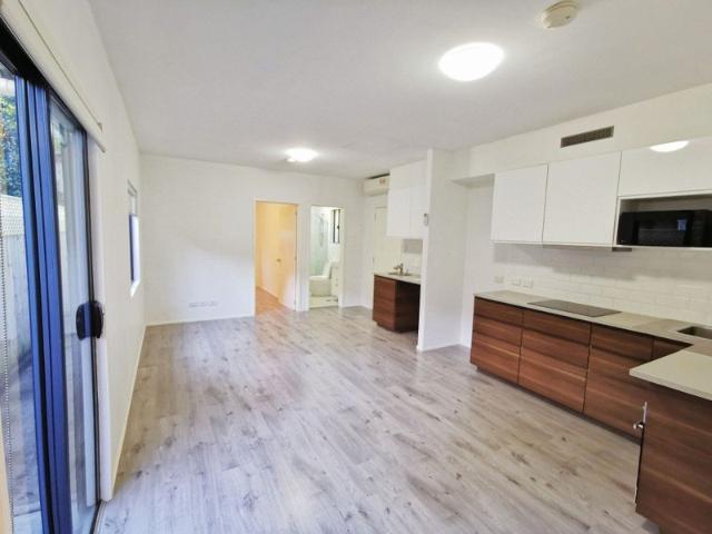 Semi style Unit for Rent