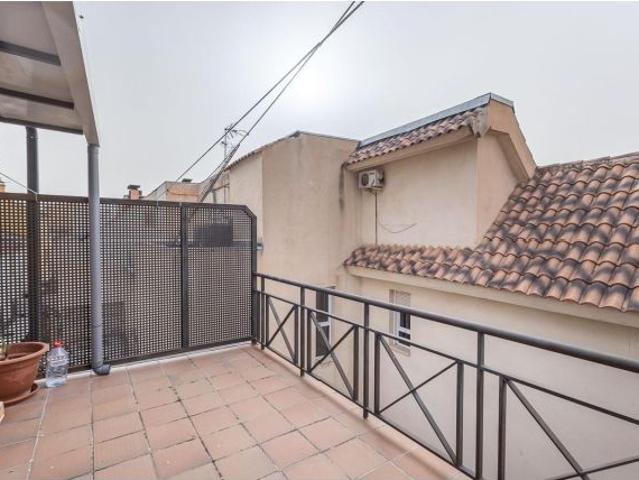 SEMIÁTICO CON TERRAZA SOLÁRIUM EN BARRIO DE MONACHIL + GARAJE + TRASTERO