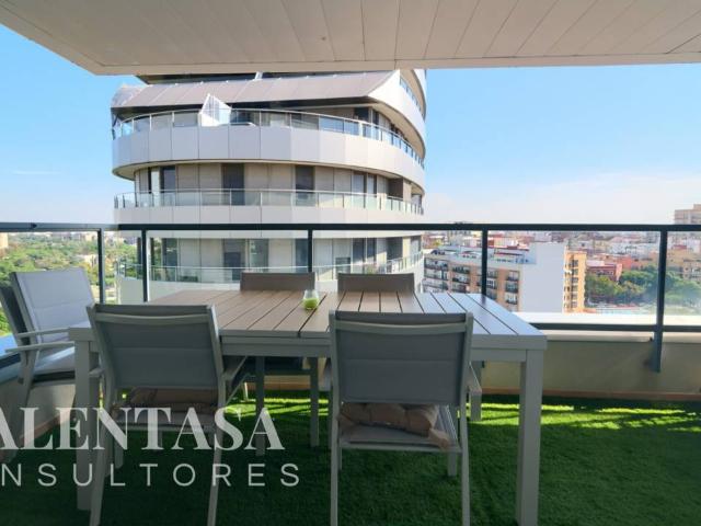 Semiático con terraza de 30 m2