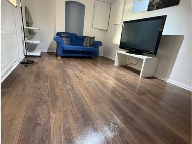 Semilong Road, Northampton NN2, 2 bed terraced house to rent, £975 pcm | PrimeLocation