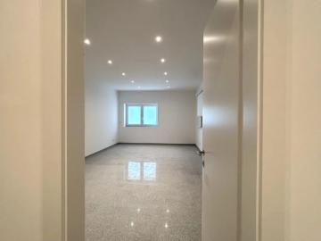Seminarraum oder doch Kleinwohnung? Modernes Badezimmer und ein Abstellraum in Reiteregg Gemeinde Sankt Bartholomä