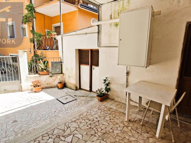 SEMINDIPENDENTE in vendita a Sant'Elia Fiumerapido