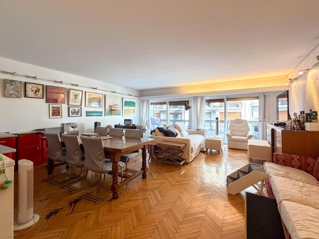Semipiso de 4 ambientes con dependencia, cochera y amenities – Recoleta