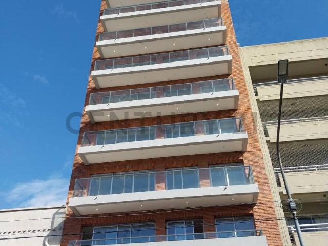 SEMIPISO DE 2 DORMITORIOS EN ALQUILER EN LA PLATA