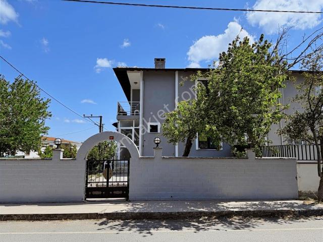 Semizkumlar Altınorak'ta 4+1 Kiralık Yazlık Villa