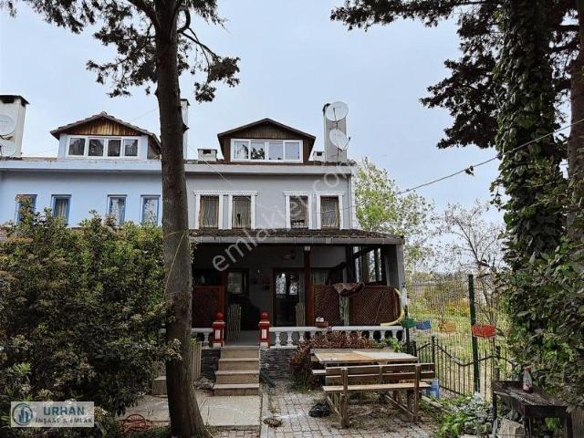 Semizkumlar'da Deniz Manzaralı, Eşyalı 3+1 Kiralık Villa