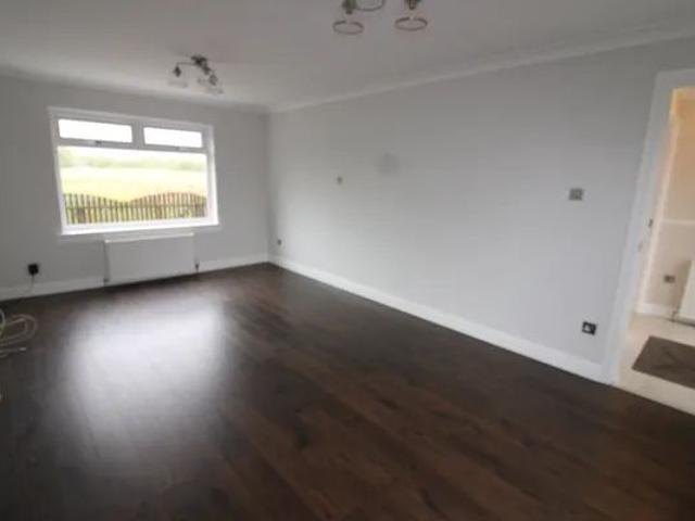 Semple Place, Linwood
