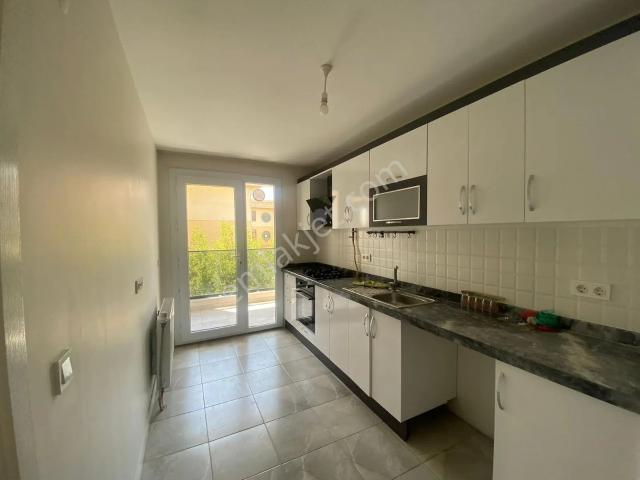 Semra Hanım Konaklarında Geniş 2+1 Ebeveyn Banyolu Kiralık Daire